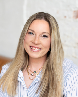 Photo of Erin Miller, Psychiatric Nurse Practitioner, PMHNP