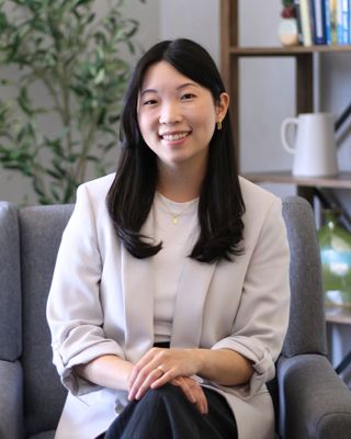 Photo of Kris Lee, Marriage & Family Therapist Associate, MA