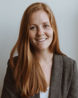 Photo of Alison Lappan, Registered Psychotherapist (Qualifying), MACP, RP (Q)