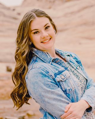 Photo of Kami Muhlestein, Marriage & Family Therapist Associate, MMFT, LAMFT