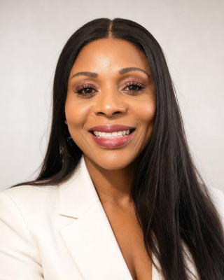 Photo of Dr. Odiri Akushe, Psychiatric Nurse Practitioner, DNP, PMHNPBC