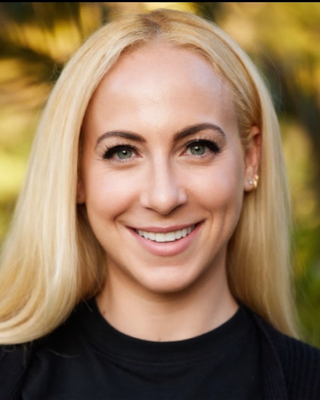 Photo of Zimra Roz-Elias, Marriage & Family Therapist, MA, MFT