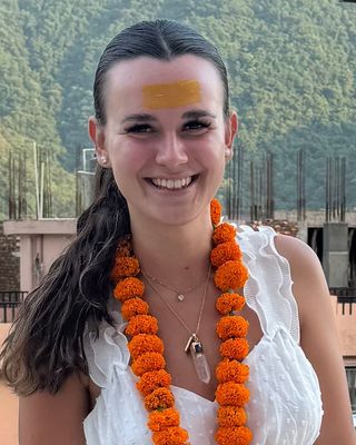 Photo of Oliwia Poddana, Psychotherapist, MBABCP
