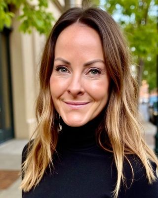 Photo of Emily Mitchell - Emily Mitchell Integrative Therapy & Coaching, Psychotherapist, MSc