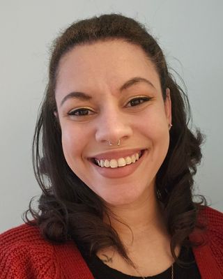 Photo of Jasmin McElory, Pre-Licensed Professional, MS, MS, MSW