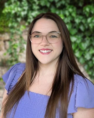 Photo of Andrea Kinsman - Andrea Kinsman -- Leek Therapy, Pre-Licensed Professional