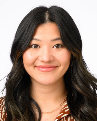 Photo of Annie Xiong, Pre-Licensed Professional in Saint Louis Park, MN