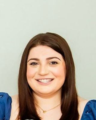 Photo of Lizzie Loring, Clinical Social Work/Therapist, MSW, LSW
