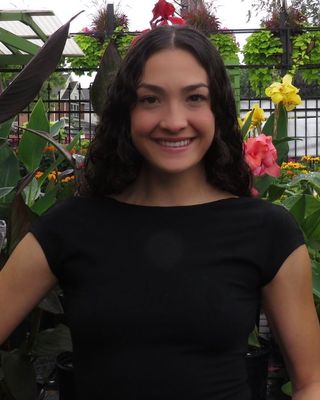 Photo of Lauren Valdez, Clinical Social Work/Therapist in Chicago, IL