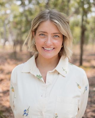 Photo of Hannah Solum, Clinical Social Work/Therapist, MSW, LICSW