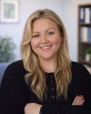 Photo of Amanda Walsh, Registered Psychotherapist (Qualifying), BScN, RN, MACP*