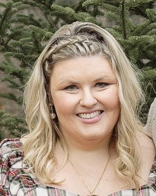 Photo of Jenna Golden, Clinical Social Work/Therapist, LCSW