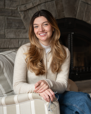 Photo of Emma Hough, Registered Psychotherapist (Qualifying), RCC, RP(Q), MACP