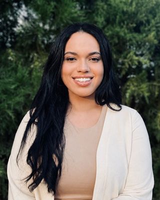 Photo of Anabel Perez, Licensed Mental Health Counselor, MS, LMHC