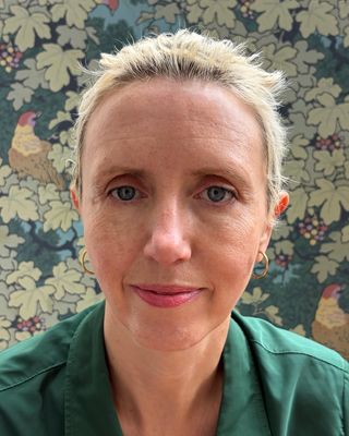 Photo of Tania Sansom, Counsellor, MBACP