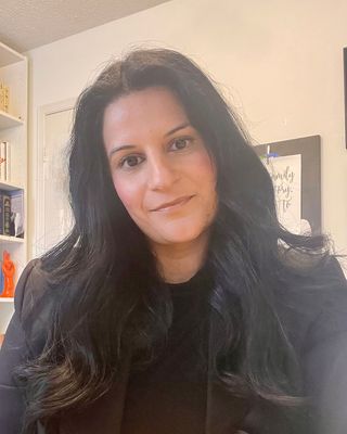 Photo of Naila Dewji, Registered Psychotherapist, RP, MACP