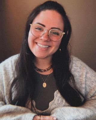 Photo of Amanda Aromatici, Marriage & Family Therapist, LMFT