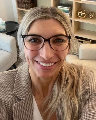 Photo of Angela Hall, Marriage & Family Therapist Associate, LAMFT