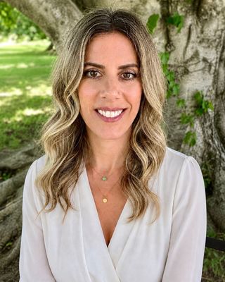 Photo of Laura DiCesare - Dr. Laura DiCesare, Balance Psychology and Reiki, Psychologist, PsyD, MS