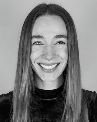 Photo of Tara Sym, Clinical Social Work/Therapist, LCSW