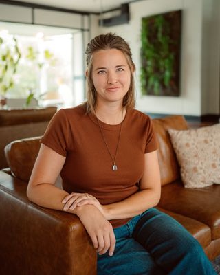 Photo of Rin Poss, Pre-Licensed Professional, MS, CMHC