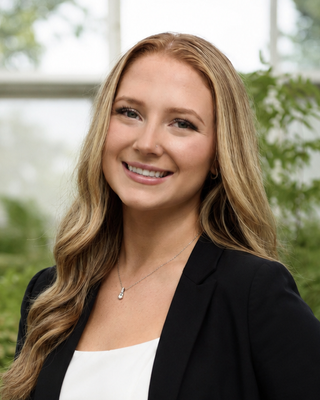 Photo of Hannah Rushton, Registered Counselling Therapist-Candidate, RCT-C, MA