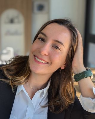 Photo of Emily Altobelli, Pre-Licensed Professional