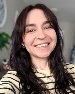 Photo of Evelyn Gallardo, Registered Psychotherapist, MPsych