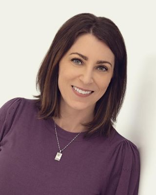 Photo of Samantha Oliver, Psychologist, PhD, LP
