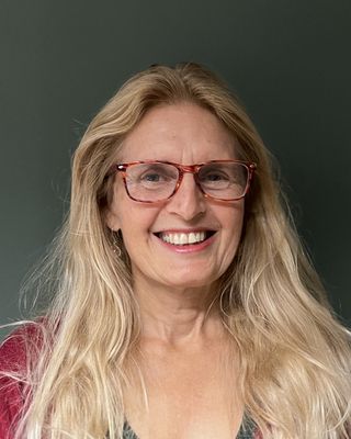 Photo of Polly Rubinstein, Counsellor, MNCPS Acc.