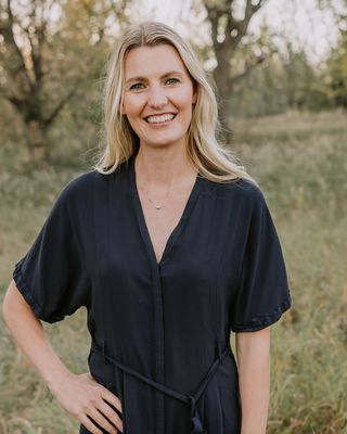 Photo of Anna Irving, Psychologist, MC , RPsych
