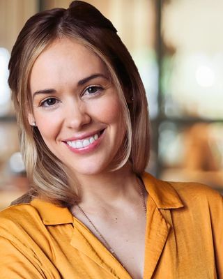 Photo of Faren Zayda Sojourner - Faren Zayda | Christian EMDR, Couples, Kids/Teens, Registered Psychotherapist (Qualifying), RP (Q), CCC, MACP