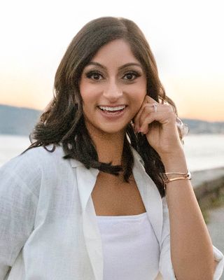 Photo of Gursimran (Simi) Mann, Counsellor, BA CYC, MA, RCC