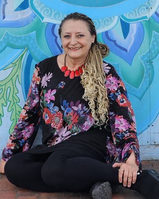 Photo of Bozena Skarbek-Cielecka, MA, MUKCP, Psychotherapist