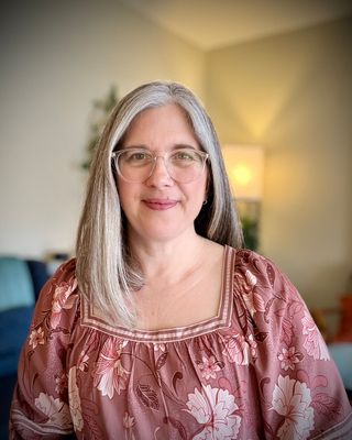 Photo of Courtney Edwards, MS, BCC