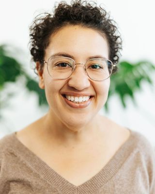 Photo of Minna Navvab, Psychiatric Nurse Practitioner, PMHNP, BC