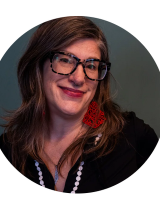 Photo of Lorie White, Art Therapist, LCAT