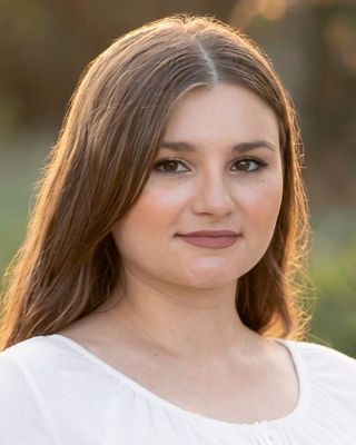 Photo of Jessica Gomes, Psychiatric Nurse Practitioner, DNP, PMHNP