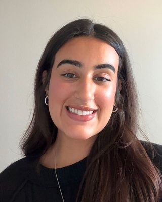 Photo of Deeya Sumra, Registered Psychotherapist (Qualifying), MA, Student