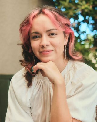 Photo of Lunarosa Peralta, Marriage & Family Therapist Associate, MPH, MA, AMFT
