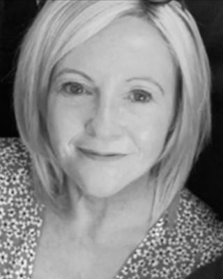 Photo of Linda White, Counsellor, MBACP Accred