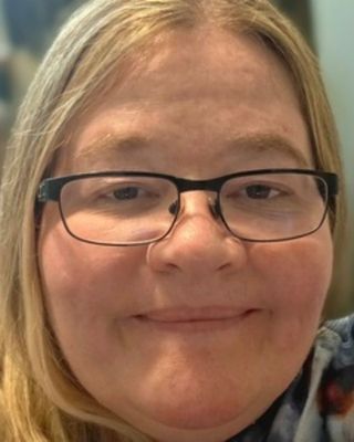 Photo of Heather Engle, Clinical Social Work/Therapist