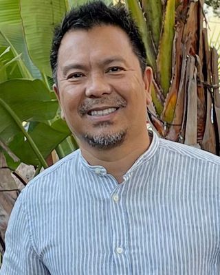 Photo of Felipe Rubio Capiral, Marriage & Family Therapist in Glendale, CA
