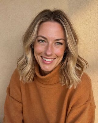 Photo of Allison Annerino, Marriage & Family Therapist Associate, MA, AMFT