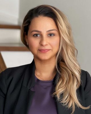 Photo of Niloufar Niaz, Registered Psychotherapist (Qualifying) in Simcoe, ON