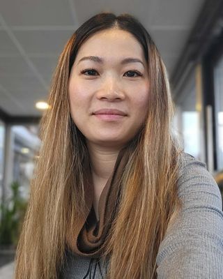 Photo of Minh Khuc, Counsellor, RTCc, BCC, MOCC
