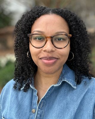 Photo of Dr. Alexis Leca, Psychologist, PsyD