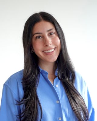 Photo of Noa Shram, Pre-Licensed Professional, BSc