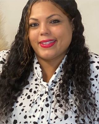 Photo of Sabrina Simmons, Clinical Social Work/Therapist in Chicago, IL