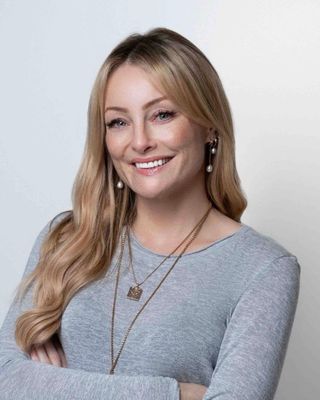 Photo of Emma Thomas - Food and Feelings, Counsellor, MCouns, MNZAC